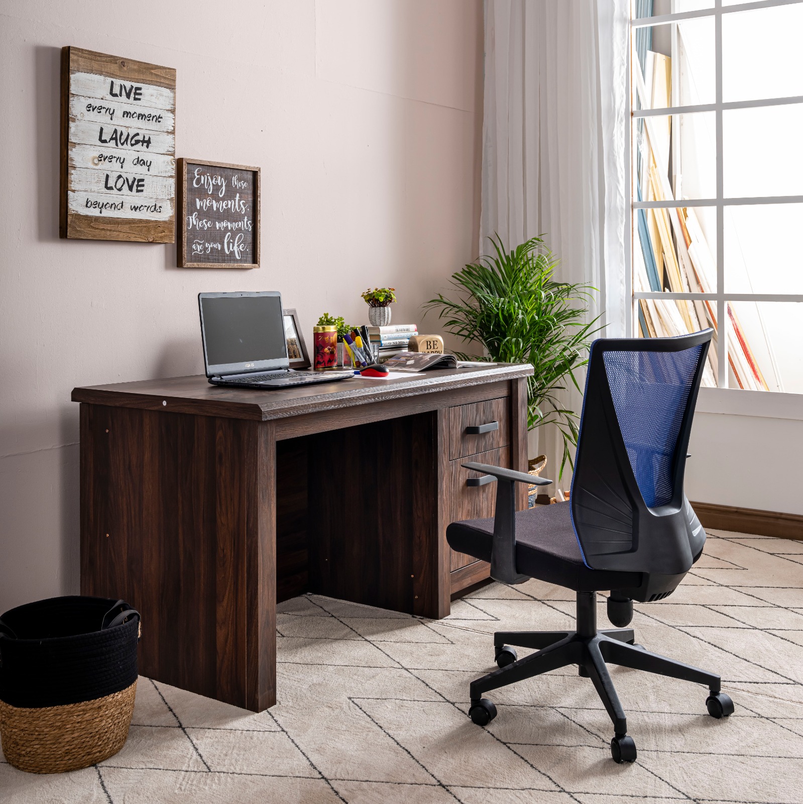 المكتب المنزلي