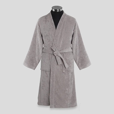 أرواب و أحذية الحمام