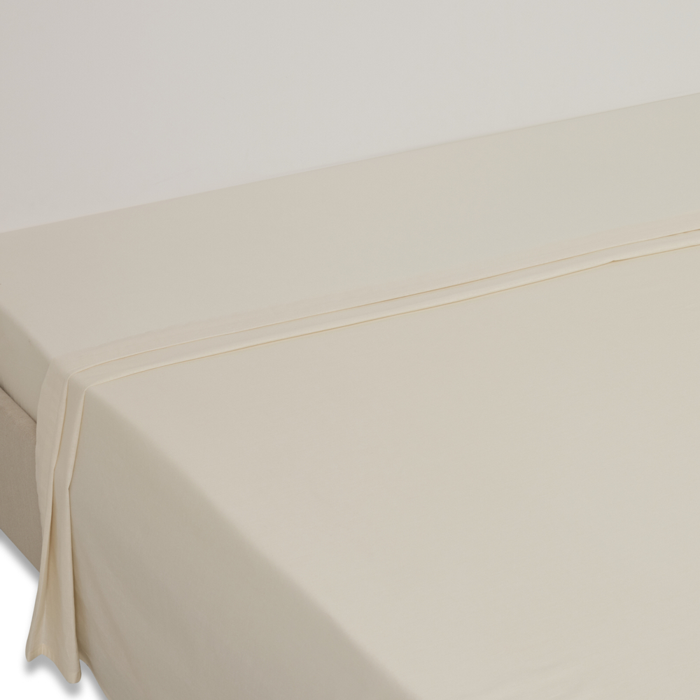  شرشف سرير مسطح مقاس كوين من هوم إيسنشال،  عاجي - 270×180 سم