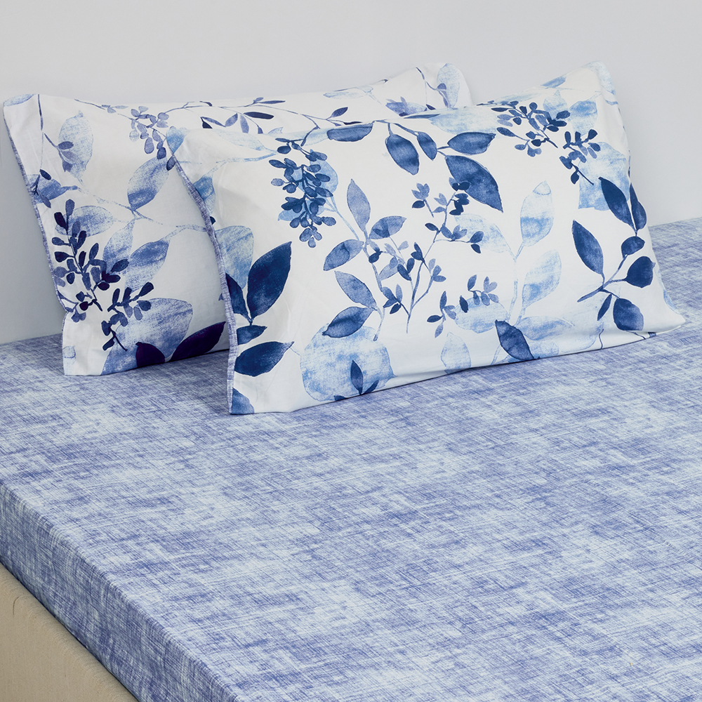 شرشف سرير قطني بمطاط مقاس كوين من ليلاني مع غطائي وسادة، أبيض وأزرق، 210 خيط - 150×200 سم