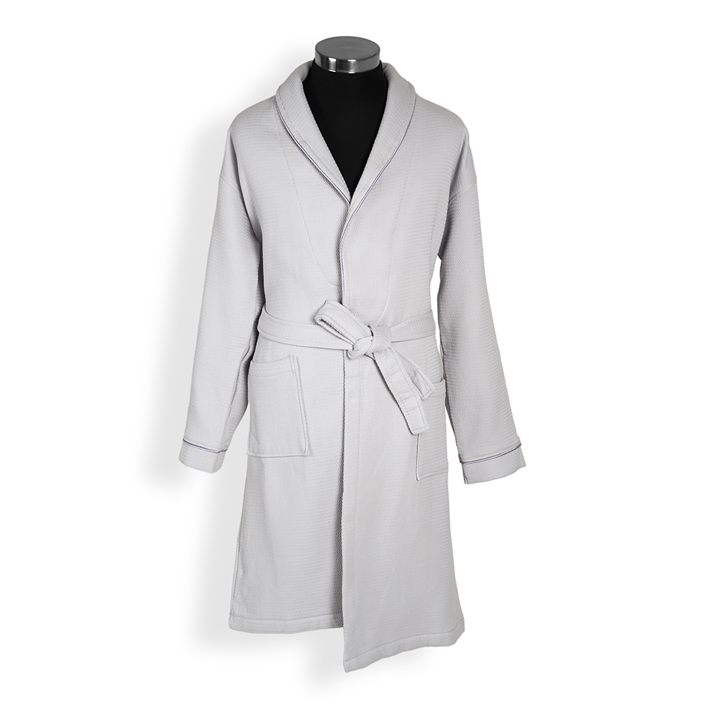 رداء حمام مزين بنقشة الوافل، رمادي وفضي